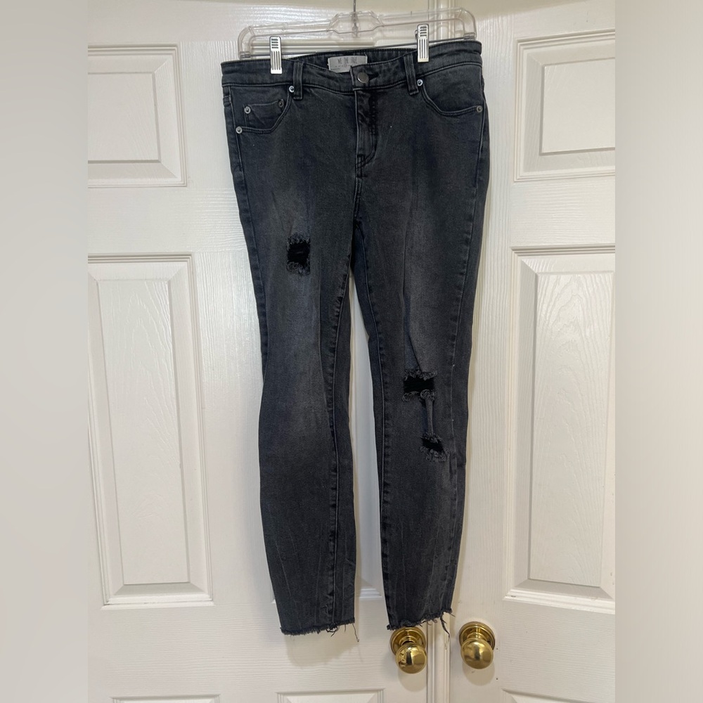 Free People Ripped Fray Raw Hem Distressed Black Skinny Jeans Denim Women’s 27